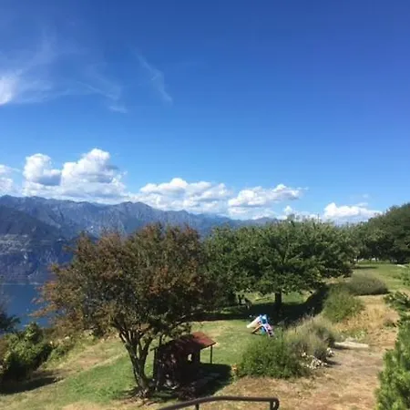 Апартаменты Prada Bellavista Lago Di Garda *
