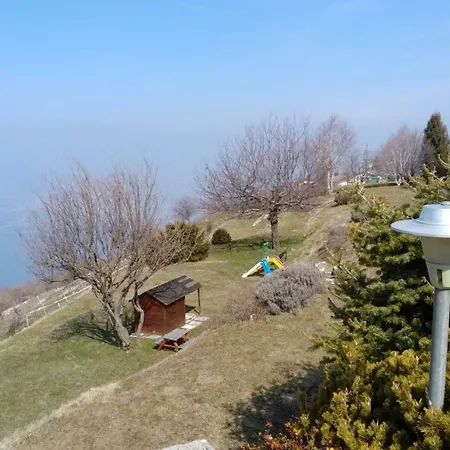 Prada Bellavista Lago Di Garda Апартаменты *