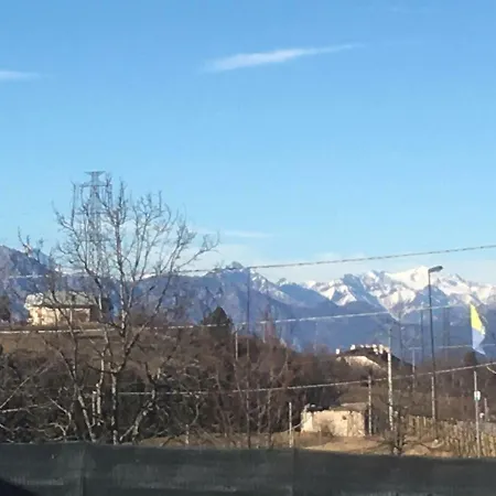 Апартаменты Prada Bellavista Lago Di Garda Кастеллетто-ди-Бренцоне